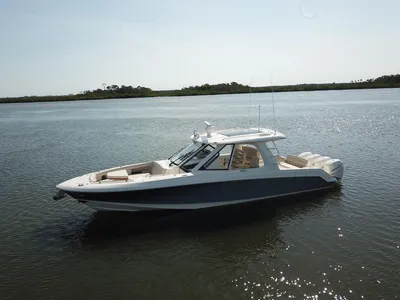 New 2027 Boston whaler 380 Realm for Sale | Vancouver, BC | M&P Yacht Centre | 68fd46596b47bb84de001960