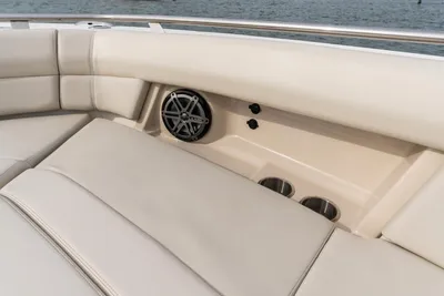 New 2027 Boston whaler 380 Realm for Sale | Vancouver, BC | M&P Yacht Centre | 68fd46596b47bb84de001960