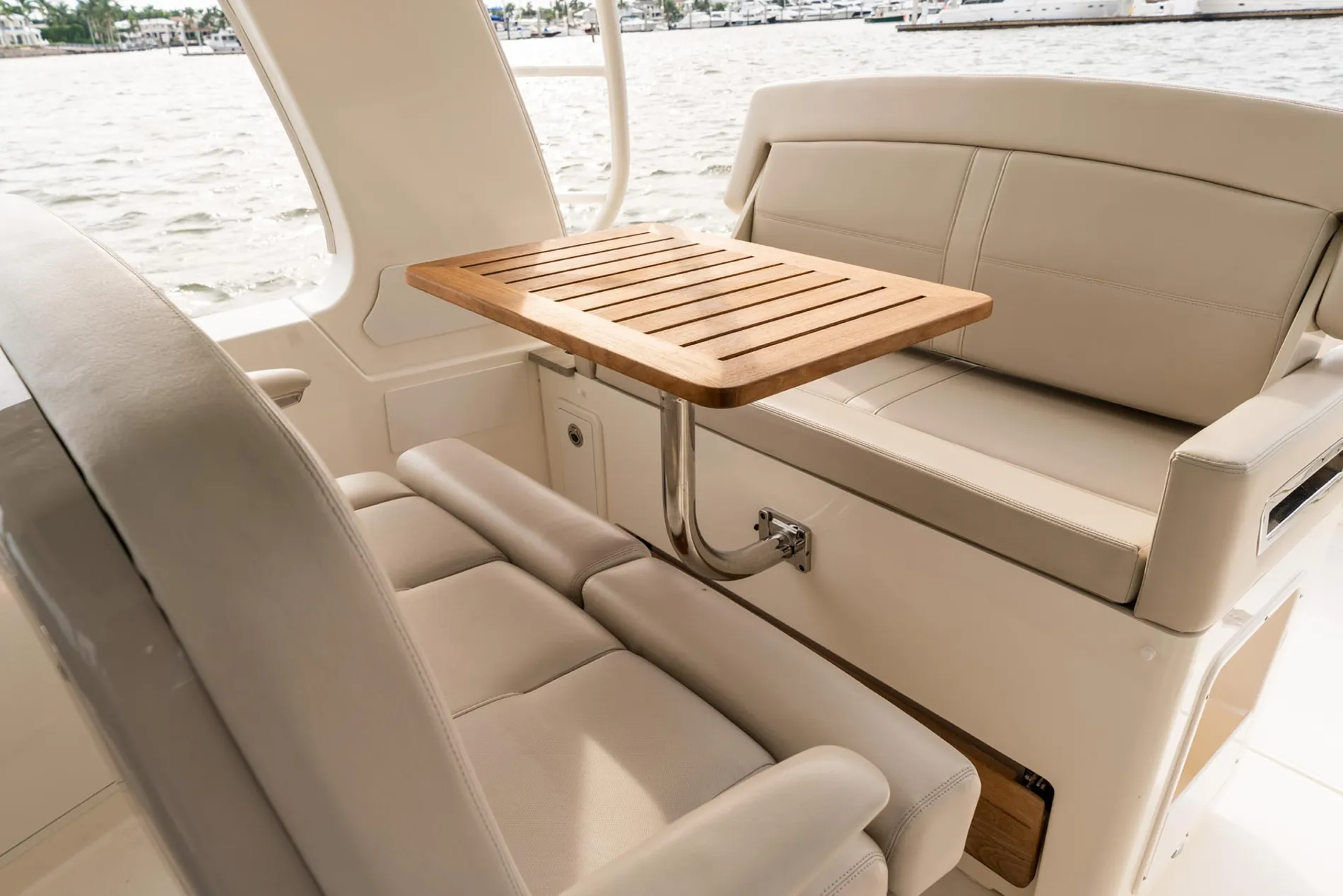 New 2027 Boston whaler 380 Realm for Sale | Vancouver, BC | M&P Yacht Centre | 68fd46596b47bb84de001960
