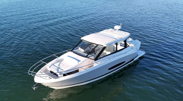 2026 Regal 36 XO detail image 8