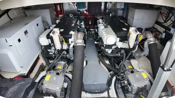 2020 Regal 42 Grande Coupe-27