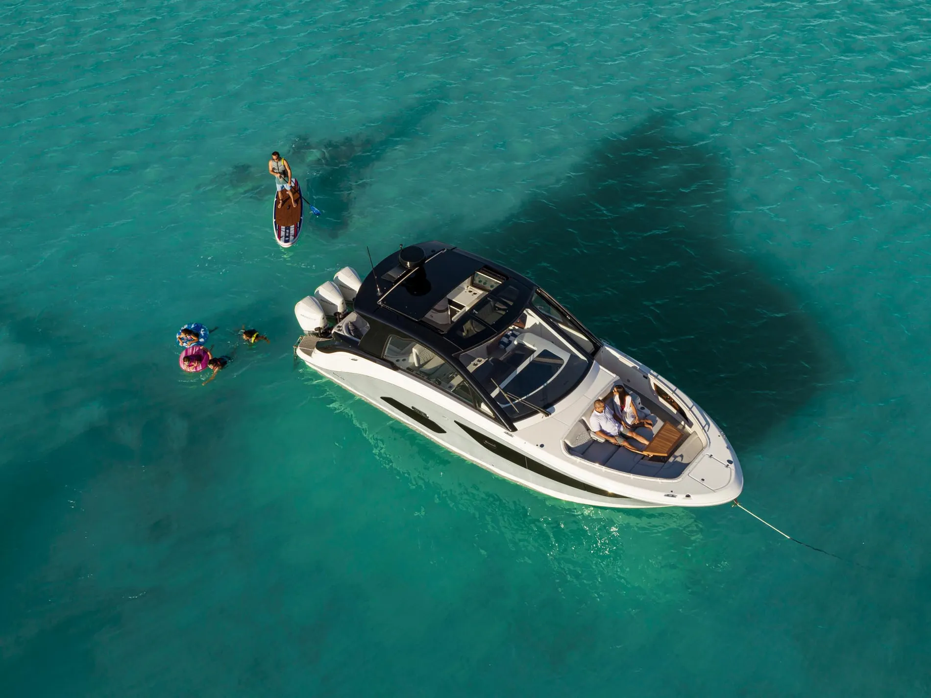 New 2027 Sea ray Sundancer 370 Outboard for Sale | Vancouver, BC | M&P Yacht Centre | 69025bdd98e9967935027d5e