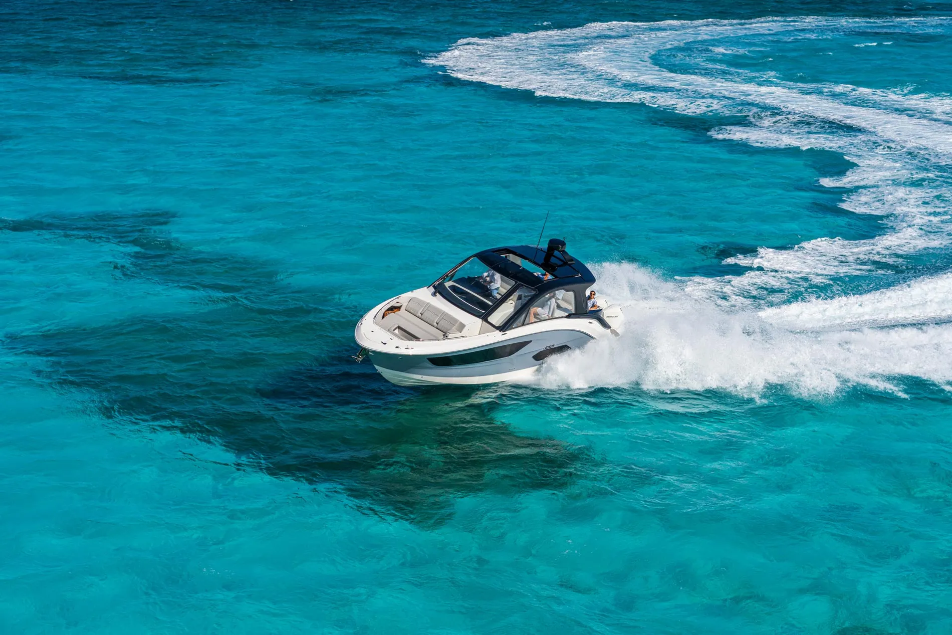 New 2027 Sea ray Sundancer 370 Outboard for Sale | Vancouver, BC | M&P Yacht Centre | 69025bdd98e9967935027d5e