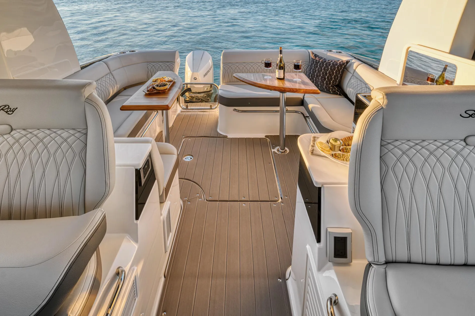 New 2027 Sea ray Sundancer 370 Outboard for Sale | Vancouver, BC | M&P Yacht Centre | 69025bdd98e9967935027d5e
