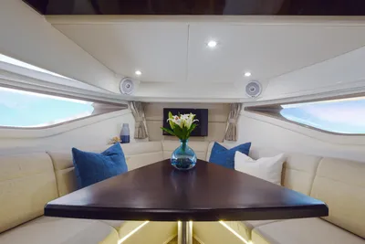 New 2027 Sea ray Sundancer 320 Outboard for Sale | Vancouver, BC | M&P Yacht Centre | 69025c84e3fe4b528f0f0028