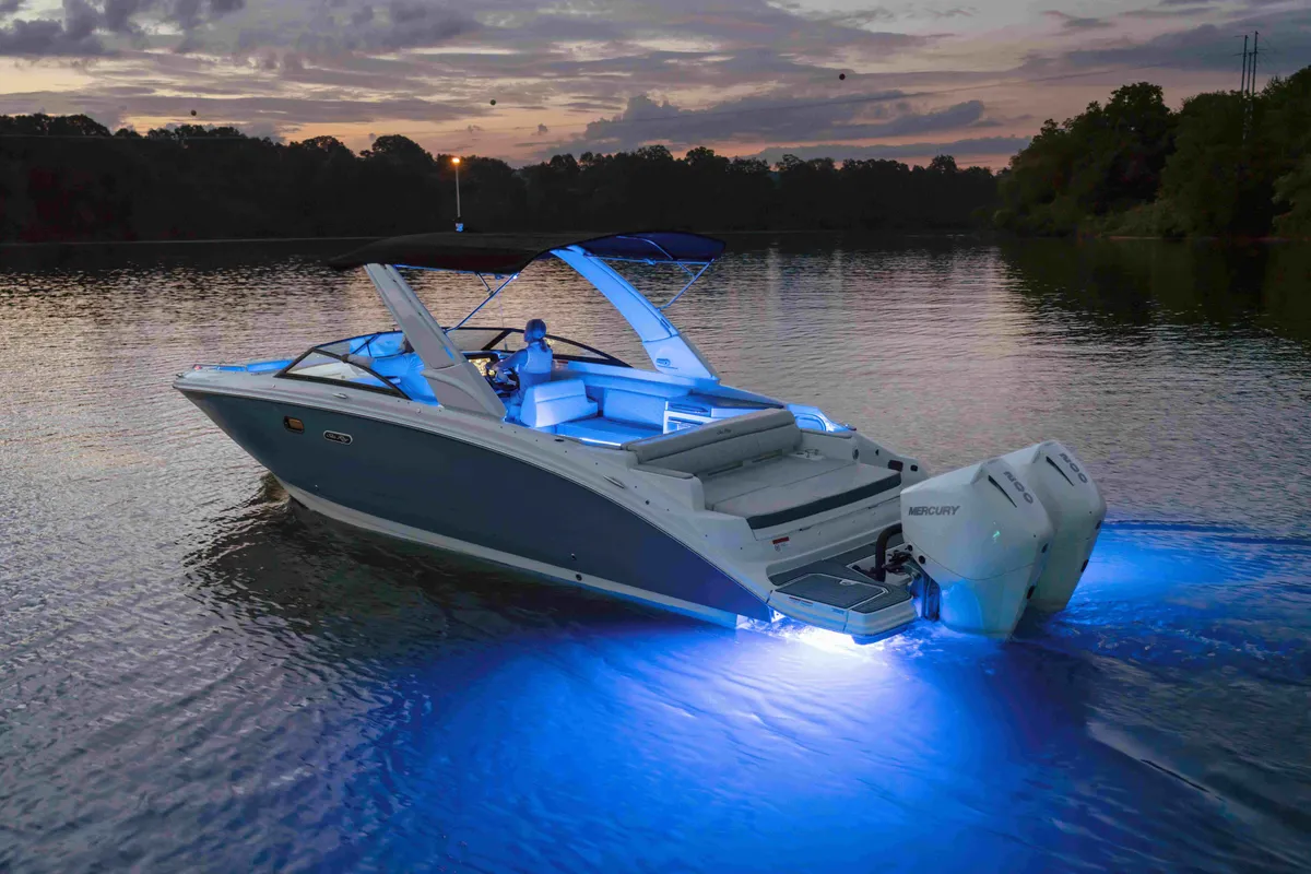 2027 Sea Ray SDX 290 OB-21