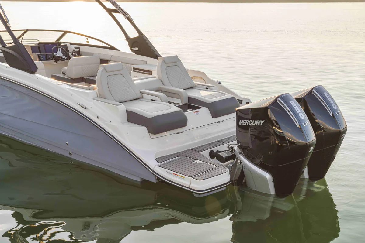 2027 Sea Ray SDX 290 OB-16