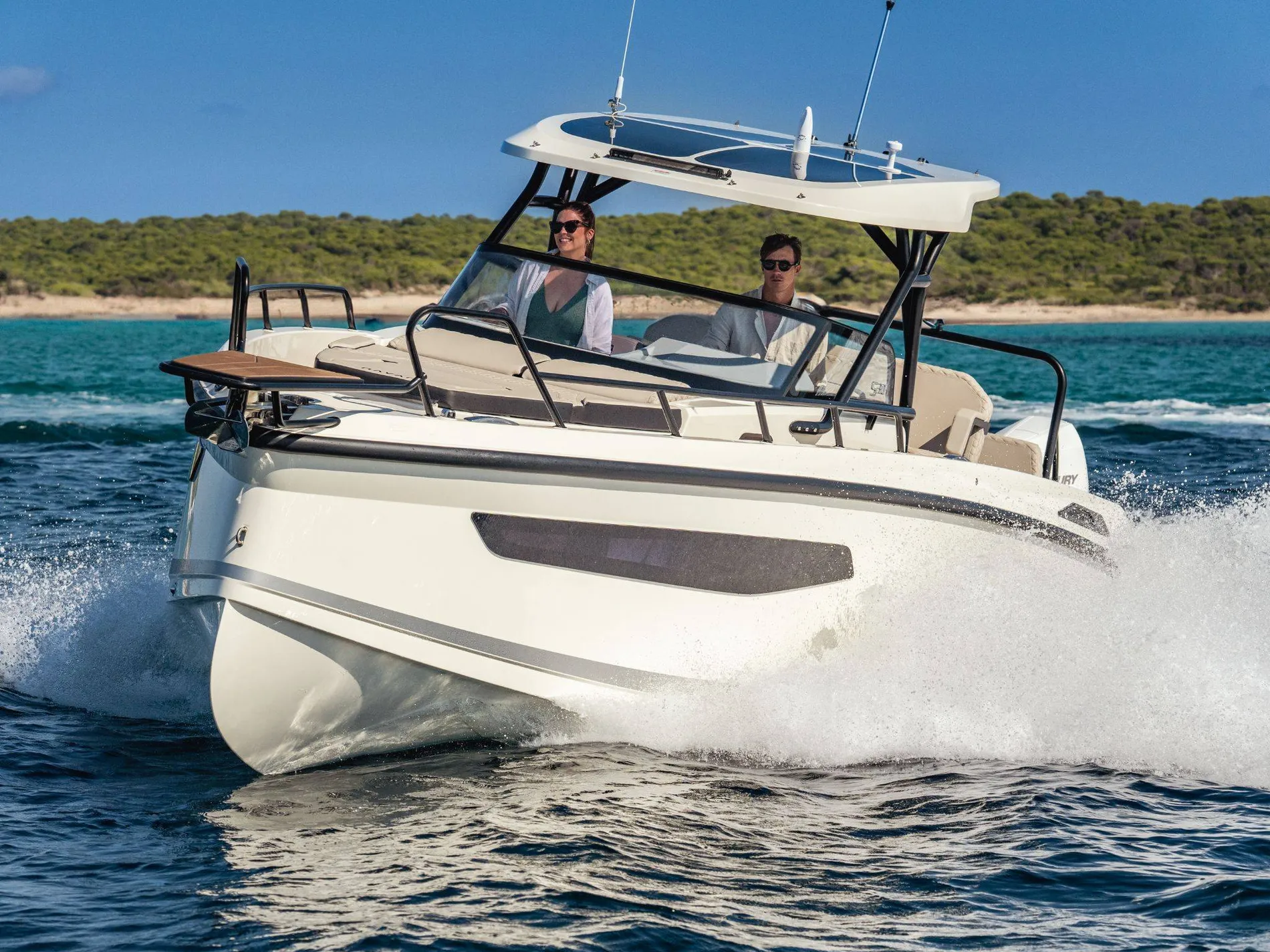 New 2027 Navan S30 for Sale | Vancouver, BC | M&P Yacht Centre | 690272e844f0276a3b055cae