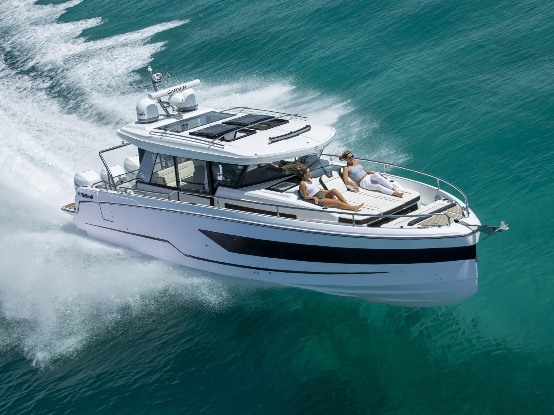 New 2027 Wellcraft 38 Explorer for Sale | Vancouver, BC | M&P Yacht Centre | 690273dfb2909f5cfa0c3741