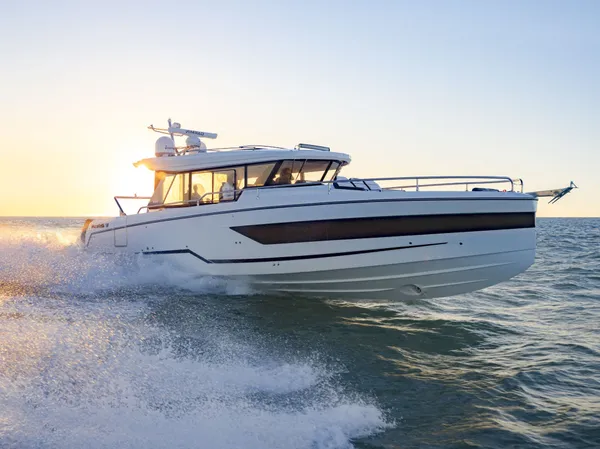 2027 Wellcraft 38 Explorer