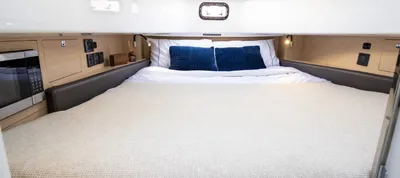 New 2027 Wellcraft 38 T-Top for Sale | Vancouver, BC | M&P Yacht Centre | 690275454f3c8205530ab248