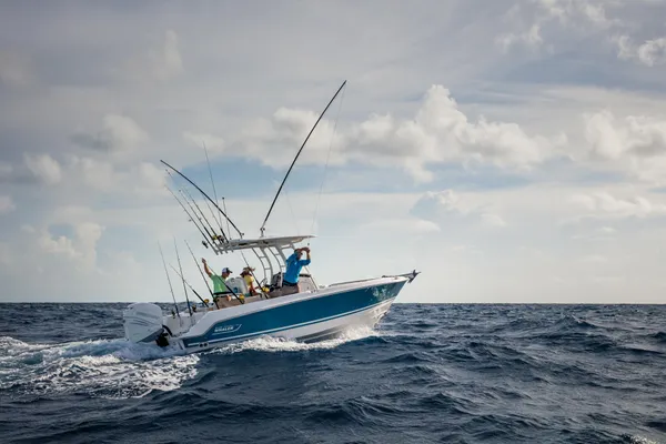 2027 Boston Whaler 230 Outrage -19