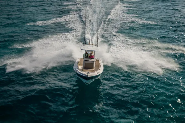 2027 Boston Whaler 230 Outrage -33