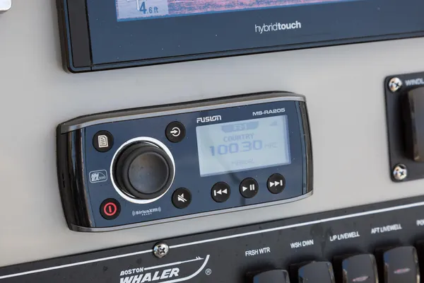 2027 Boston Whaler 230 Outrage -51