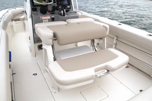 2027 Boston Whaler 230 Outrage -56
