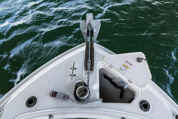 2027 Boston Whaler 230 Outrage -64
