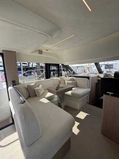 New 2027 Prestige F-LINE: F4.3 for Sale | Vancouver, BC | M&P Yacht Centre | 68f186d2fe8bf9d9b7099245