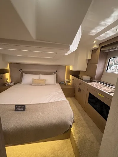 New 2027 Prestige F-LINE: F4.3 for Sale | Vancouver, BC | M&P Yacht Centre | 68f186d2fe8bf9d9b7099245
