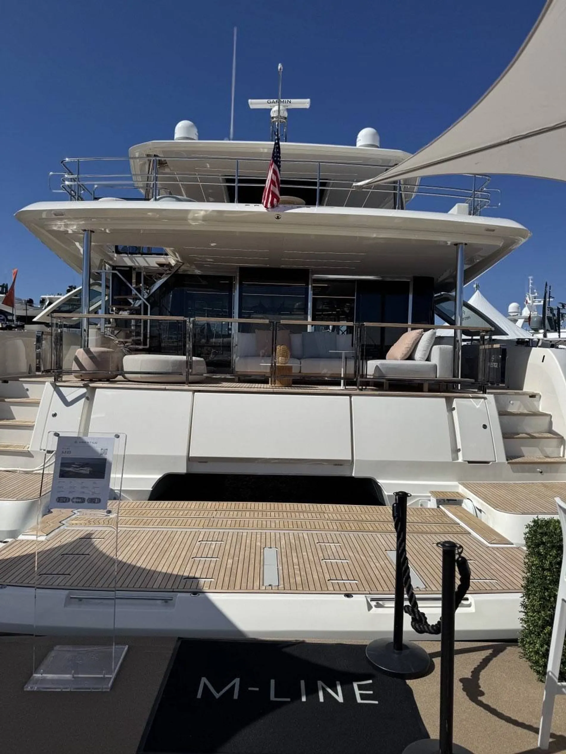 New 2027 Prestige M8 for Sale | Vancouver, BC | M&P Yacht Centre | 68b0edf49b4127adde0290b2