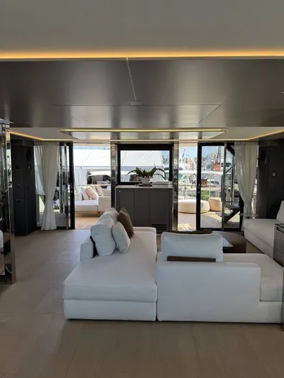 New 2027 Prestige M8 for Sale | Vancouver, BC | M&P Yacht Centre | 68b0edf49b4127adde0290b2