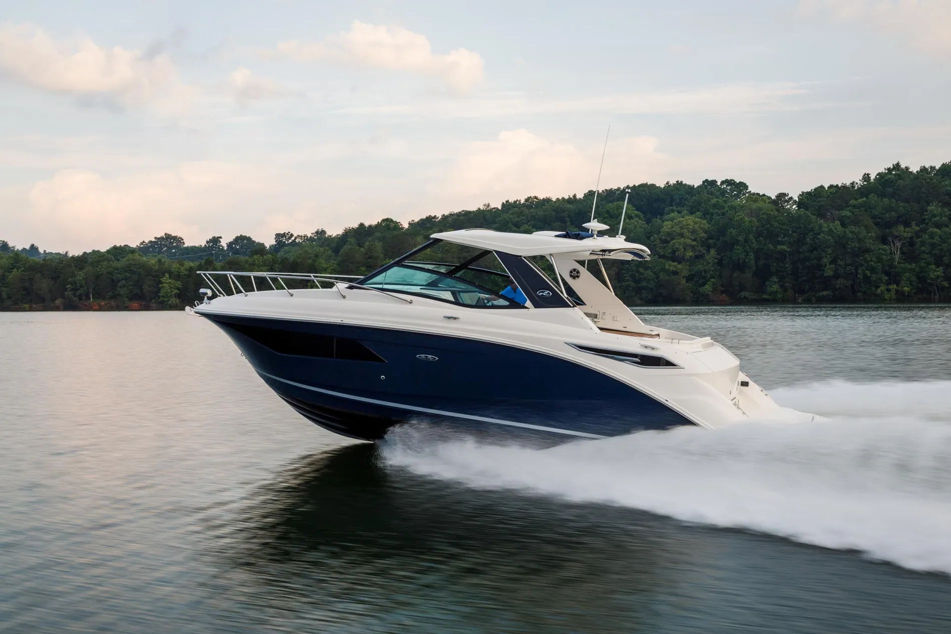 New 2027 Sea ray Sundancer 320 for Sale | Vancouver, BC | M&P Yacht Centre | 69054a3bbcb3d5548a0c5629