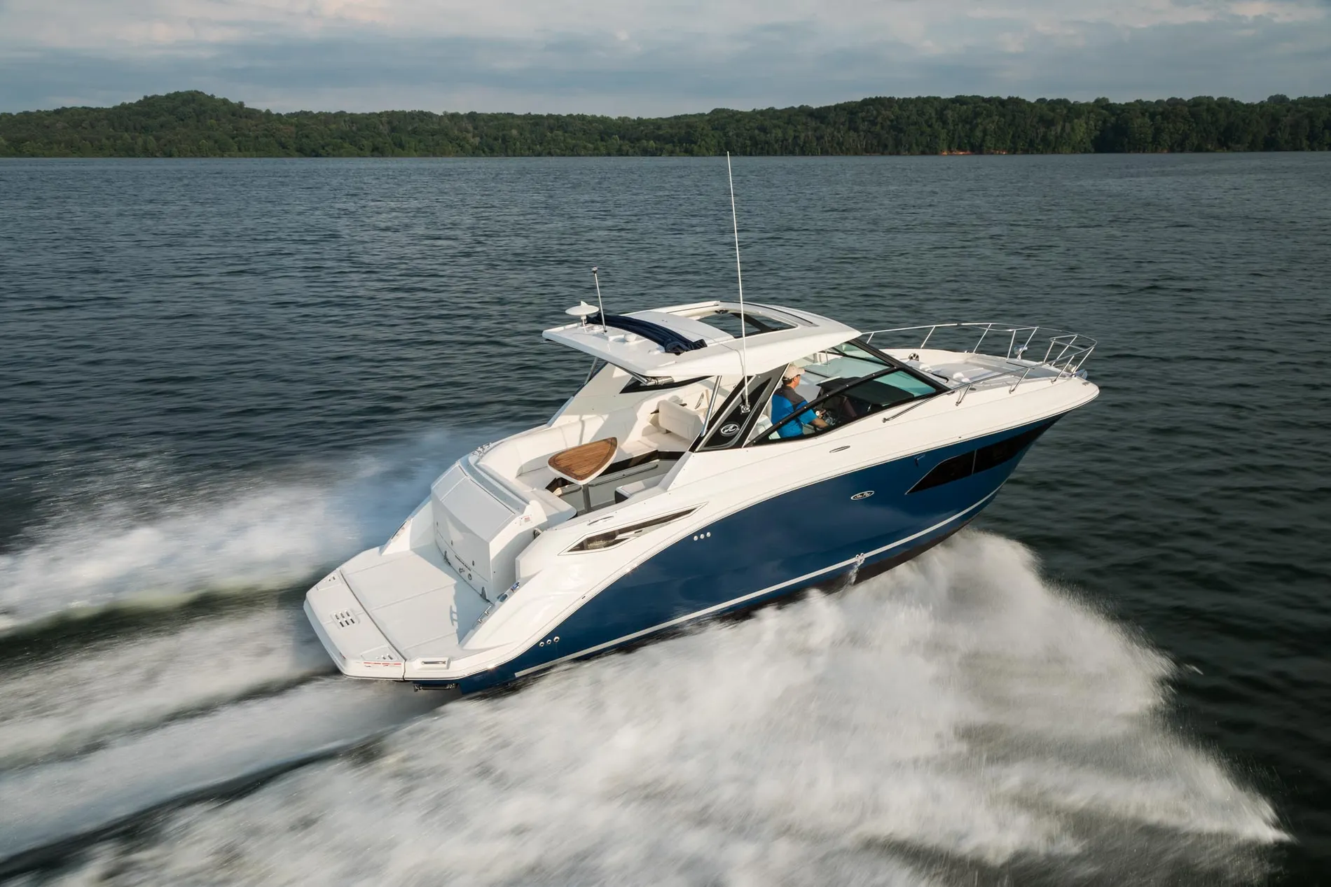 New 2027 Sea ray Sundancer 320 for Sale | Vancouver, BC | M&P Yacht Centre | 69054a3bbcb3d5548a0c5629