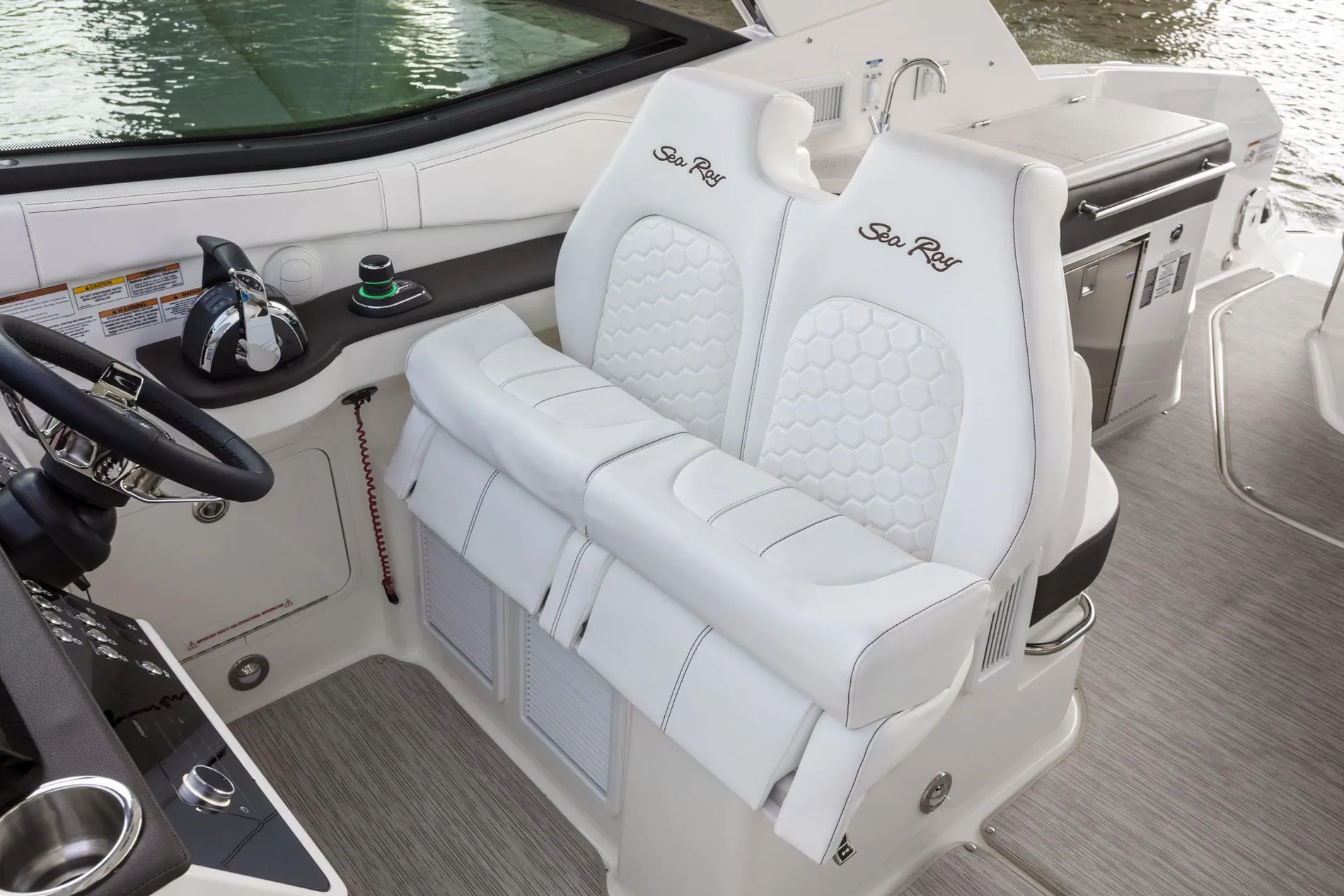 New 2027 Sea ray Sundancer 320 for Sale | Vancouver, BC | M&P Yacht Centre | 69054a3bbcb3d5548a0c5629