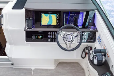 New 2027 Sea ray Sundancer 320 for Sale | Vancouver, BC | M&P Yacht Centre | 69054a3bbcb3d5548a0c5629