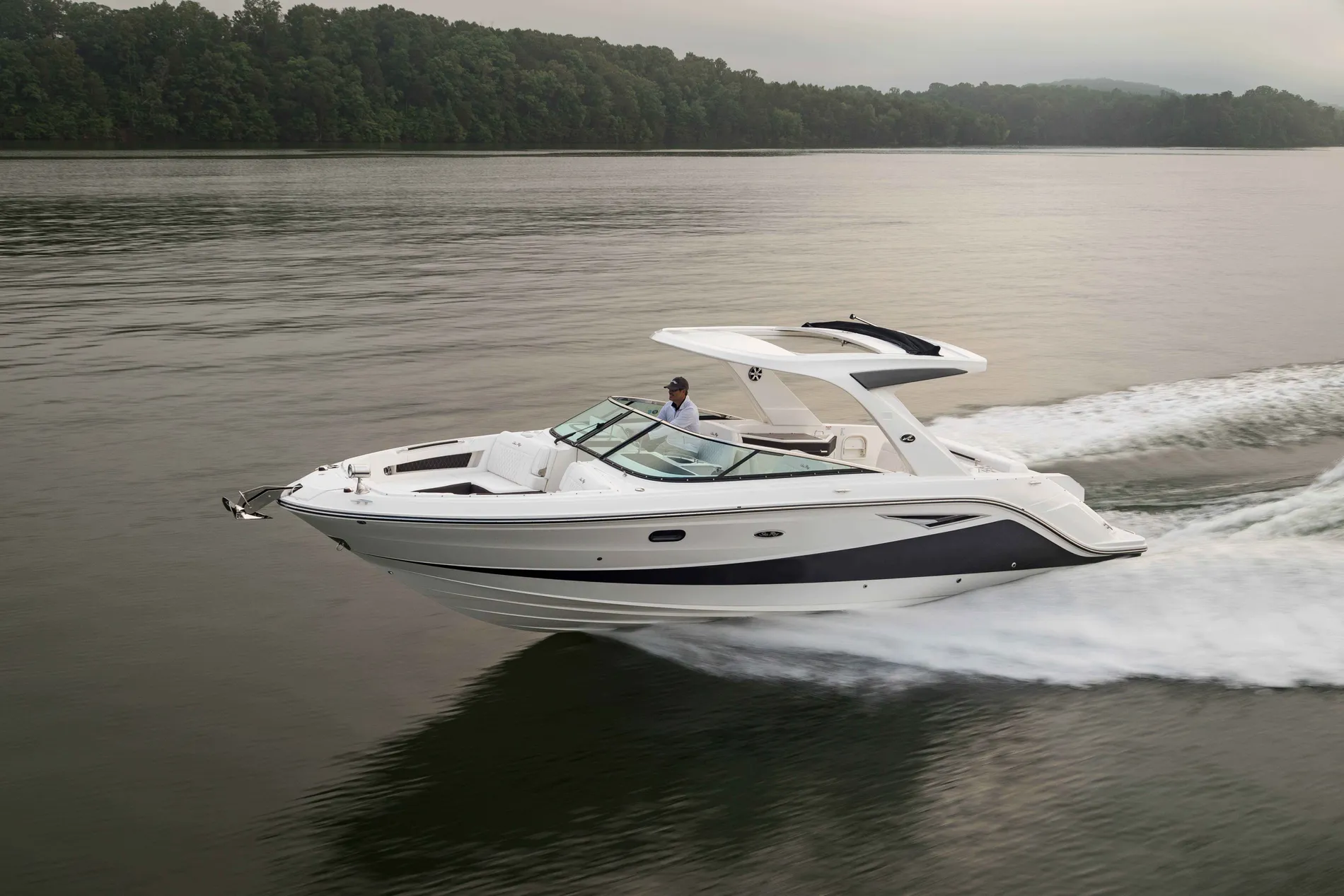 New 2027 Sea ray SLX 310 for Sale | Vancouver, BC | M&P Yacht Centre | 69054bd136590210050401ca