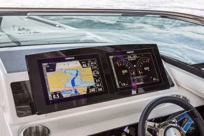 New 2027 Sea ray SLX 310 for Sale | Vancouver, BC | M&P Yacht Centre | 69054bd136590210050401ca
