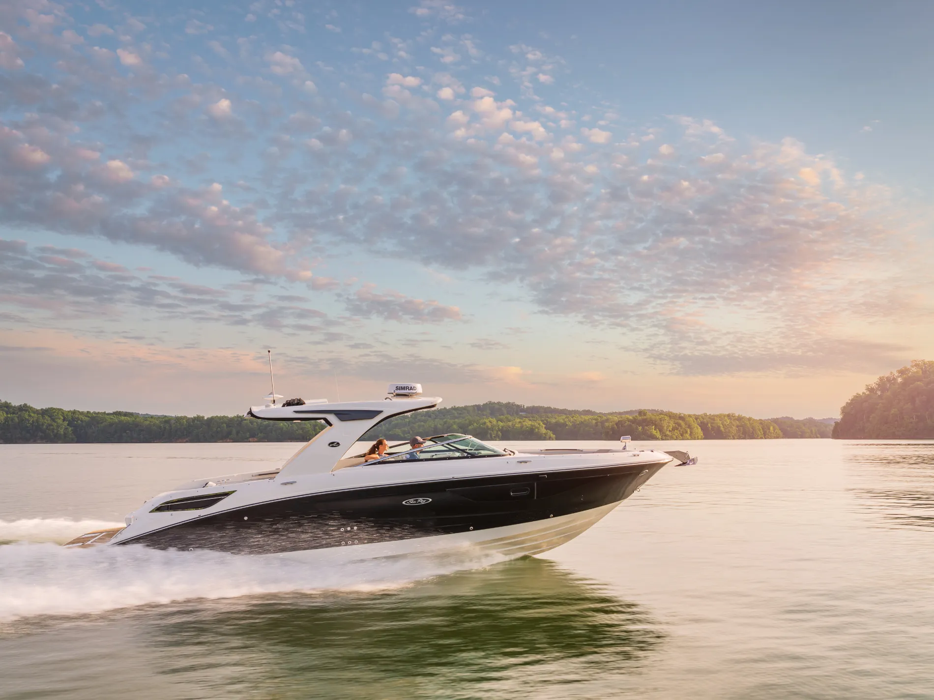 New 2027 Sea ray SLX 350 for Sale | Vancouver, BC | M&P Yacht Centre | 69054d5b6494276b13043cdc