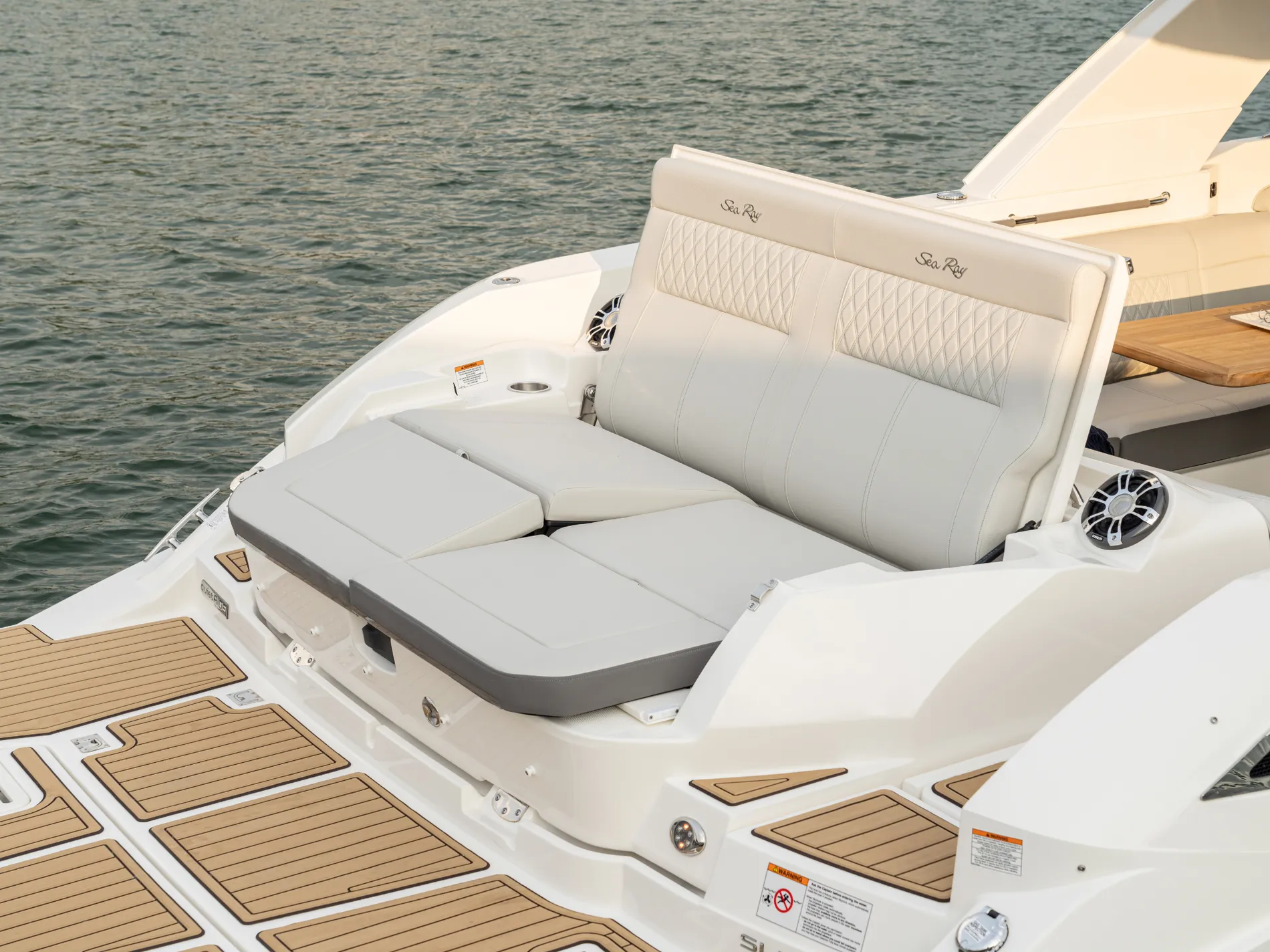 New 2027 Sea ray SLX 350 for Sale | Vancouver, BC | M&P Yacht Centre | 69054d5b6494276b13043cdc