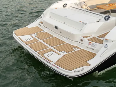 New 2027 Sea ray SLX 350 for Sale | Vancouver, BC | M&P Yacht Centre | 69054d5b6494276b13043cdc