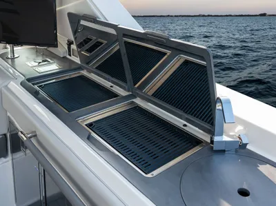 New 2027 Sea ray SLX 400 for Sale | Vancouver, BC | M&P Yacht Centre | 69054db9e1d8252b550098dc