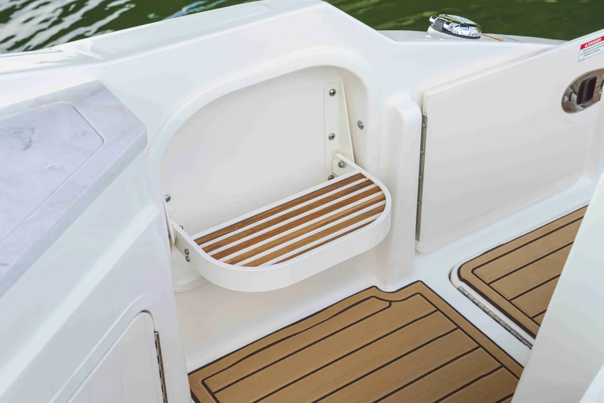 2027 Sea Ray SDX 290-10