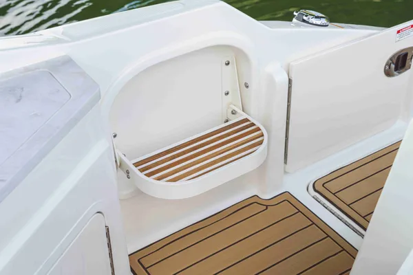 2027 Sea Ray SDX 290-10