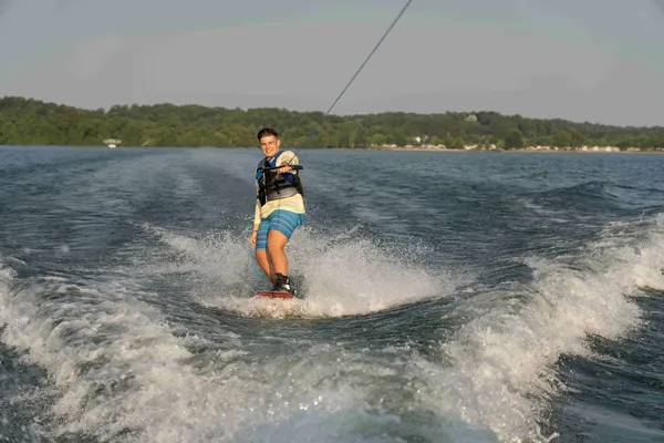 2027 Sea Ray SDX 290-19