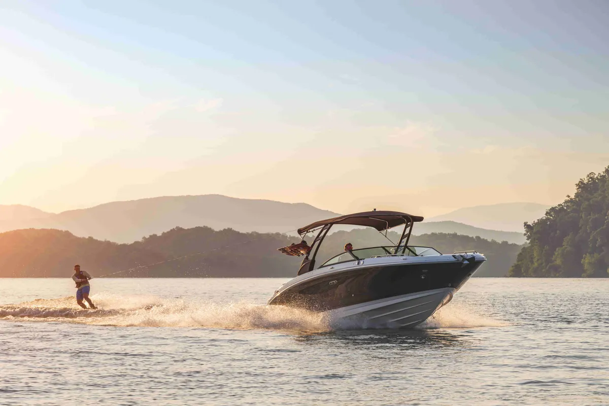 2027 Sea Ray SDX 290-26