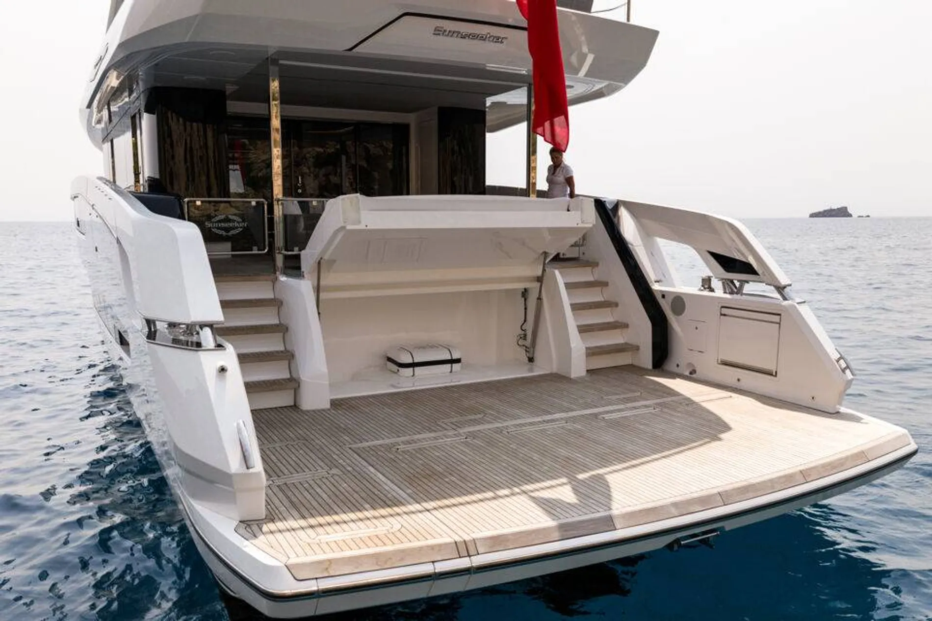 New 2027 Sunseeker 82 Ocean Enclosed for Sale | Vancouver, BC | M&P Yacht Centre | 6909172f9e97efc2360271bf