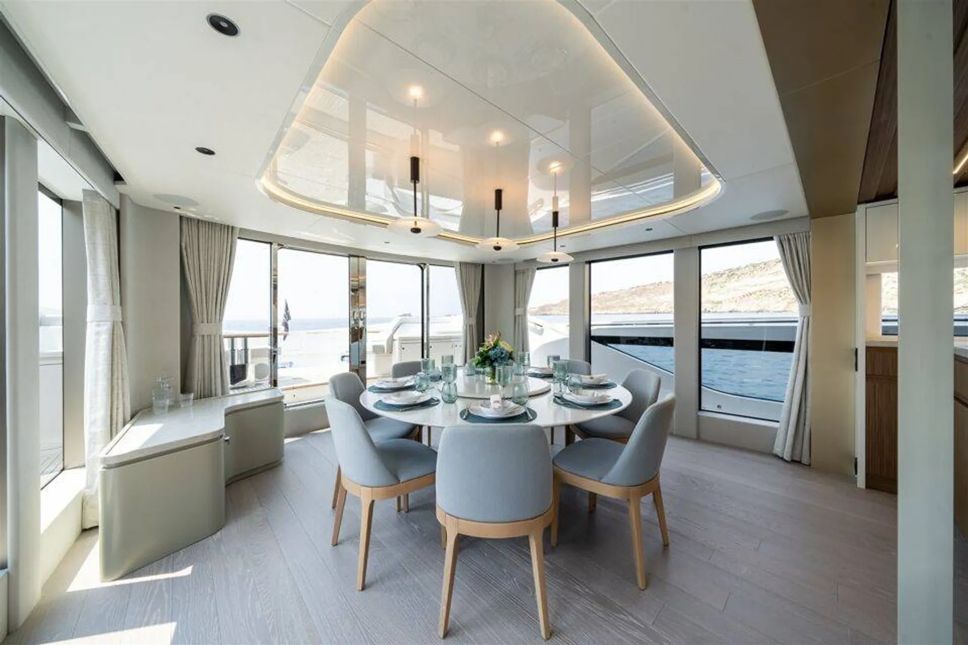 New 2027 Sunseeker 82 Ocean Enclosed for Sale | Vancouver, BC | M&P Yacht Centre | 6909172f9e97efc2360271bf
