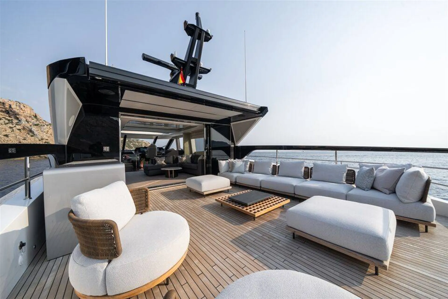 New 2027 Sunseeker 82 Ocean Enclosed for Sale | Vancouver, BC | M&P Yacht Centre | 6909172f9e97efc2360271bf