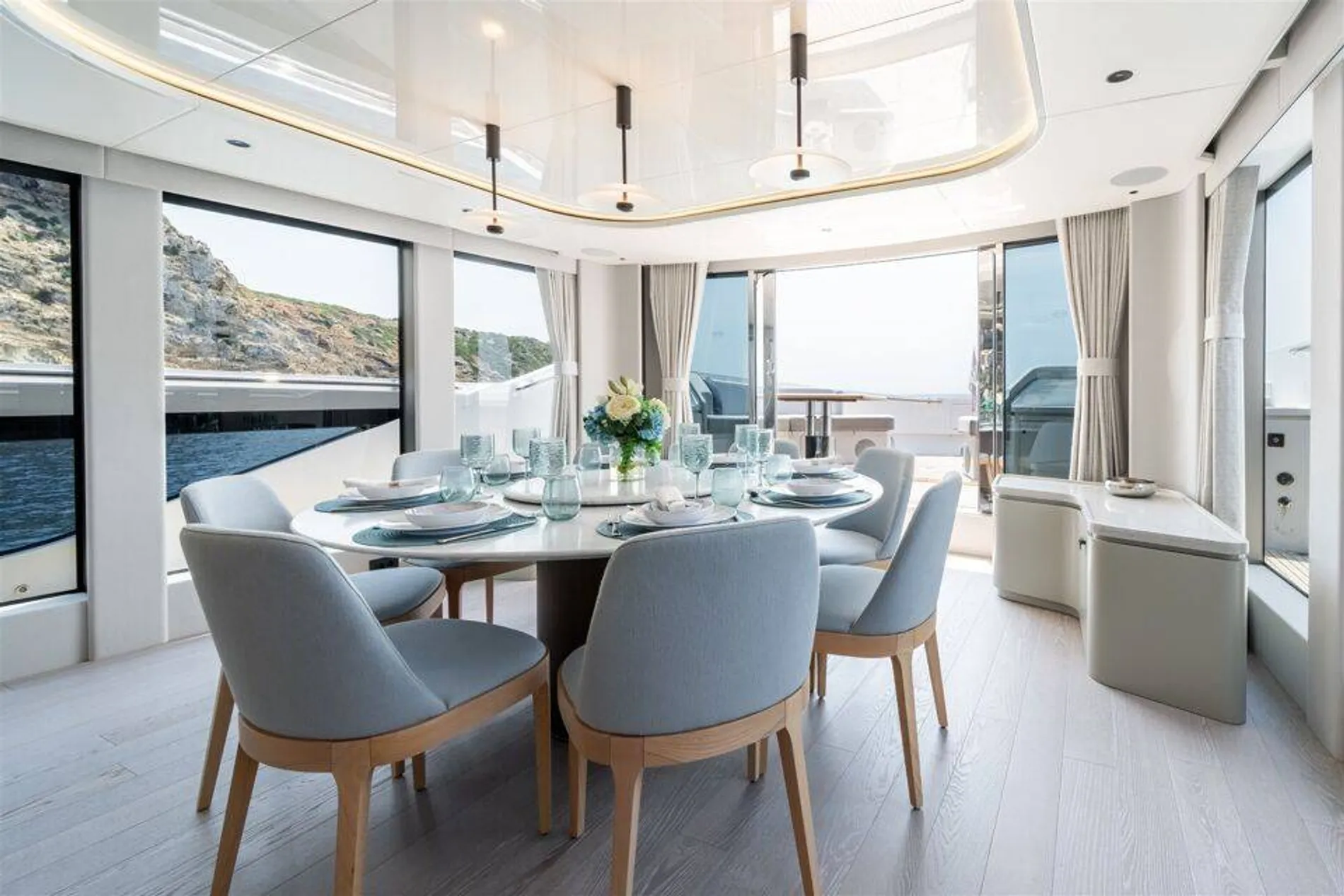 New 2027 Sunseeker 82 Ocean Enclosed for Sale | Vancouver, BC | M&P Yacht Centre | 6909172f9e97efc2360271bf
