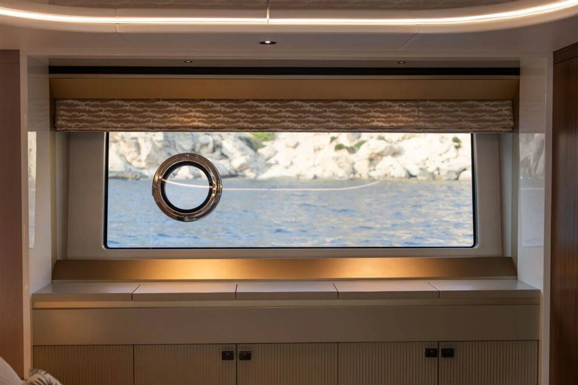 New 2027 Sunseeker 82 Ocean Enclosed for Sale | Vancouver, BC | M&P Yacht Centre | 6909172f9e97efc2360271bf