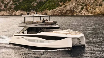 New 2027 Prestige M-LINE: M7 for Sale | Vancouver, BC | M&P Yacht Centre | 6909186960079a644f006a52