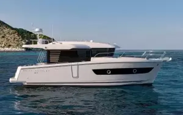 2027 Beneteau Swift Trawler 37 Sedan 