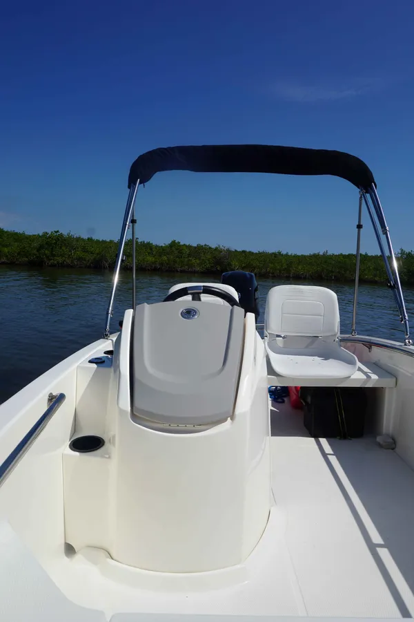 2027 Boston Whaler 130 Super Sport-2