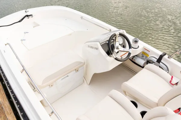 2027 Boston Whaler 130 Super Sport-9
