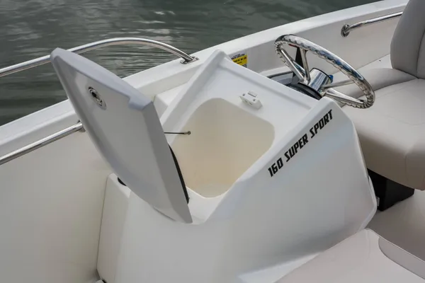 2027 Boston Whaler 160 Super Sport-6