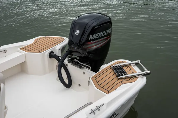 2027 Boston Whaler 160 Super Sport-9