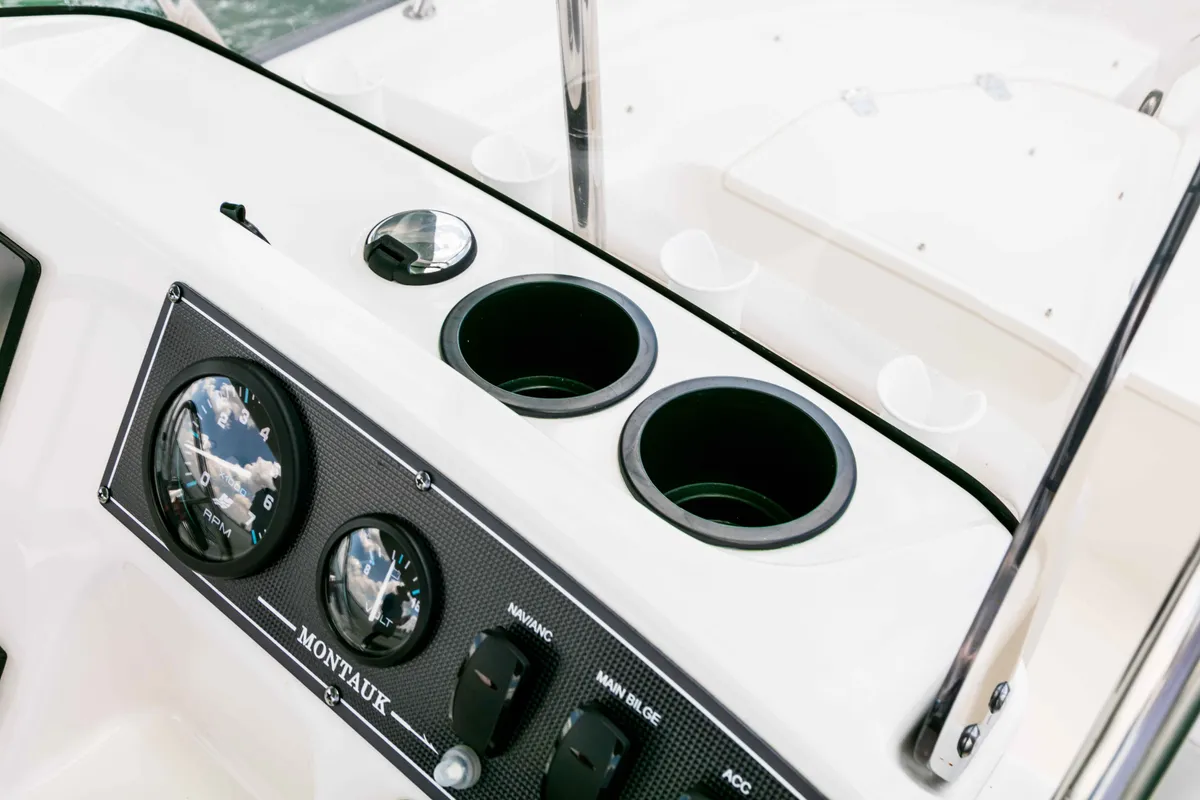 2026 Boston Whaler 150 Montauk-5